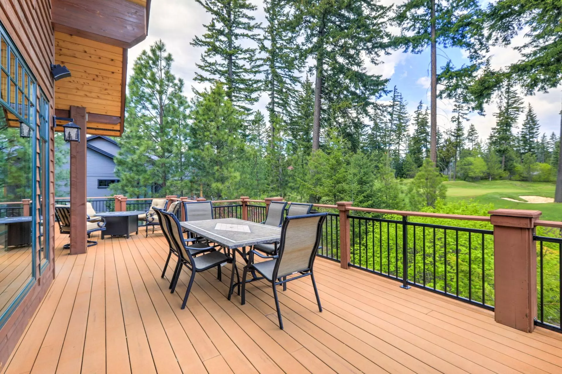 Beautiful backyard and custom deck
